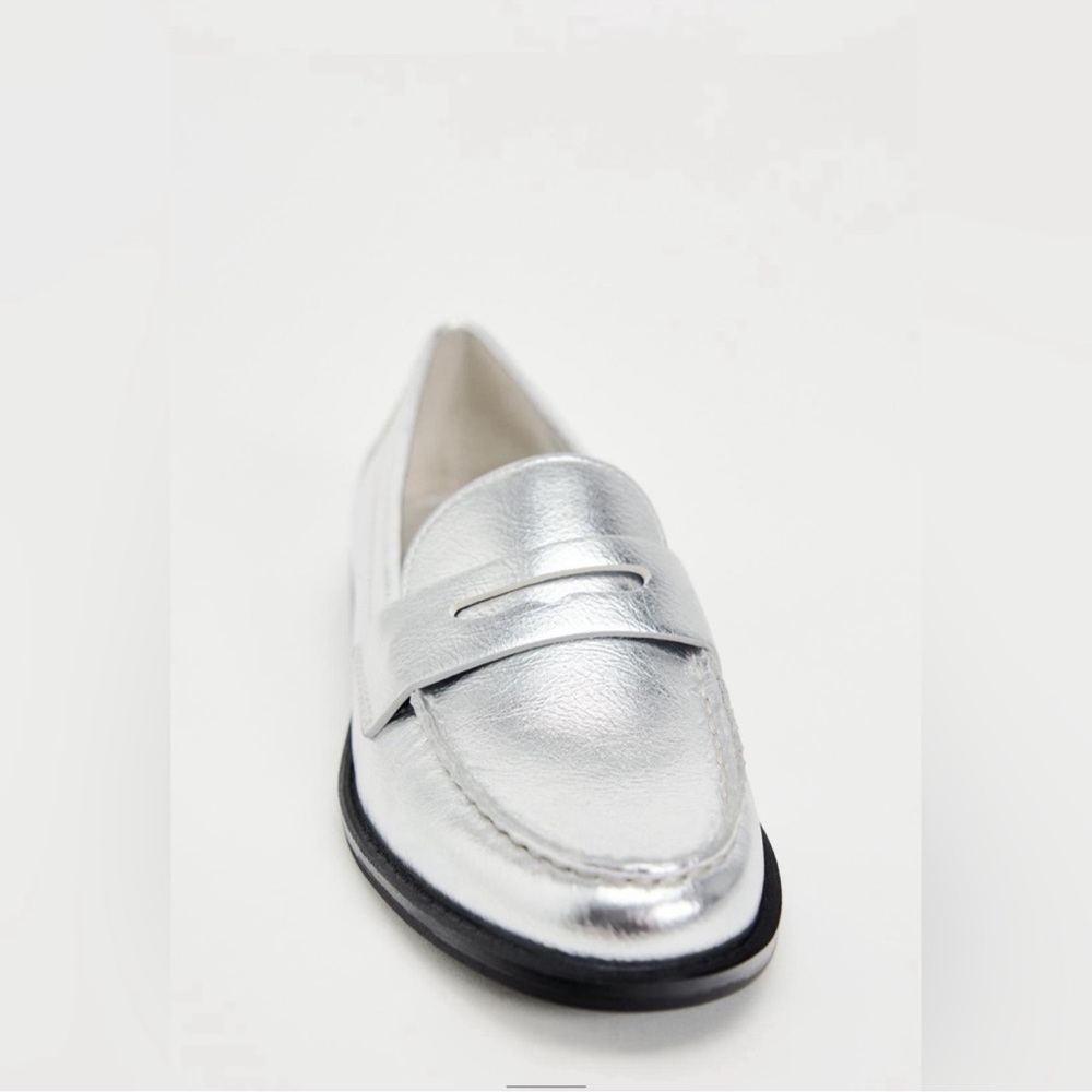 NWOT Zara Silver Metallic Loafers Size 42 or 11 (US) - Picture 3 of 11
